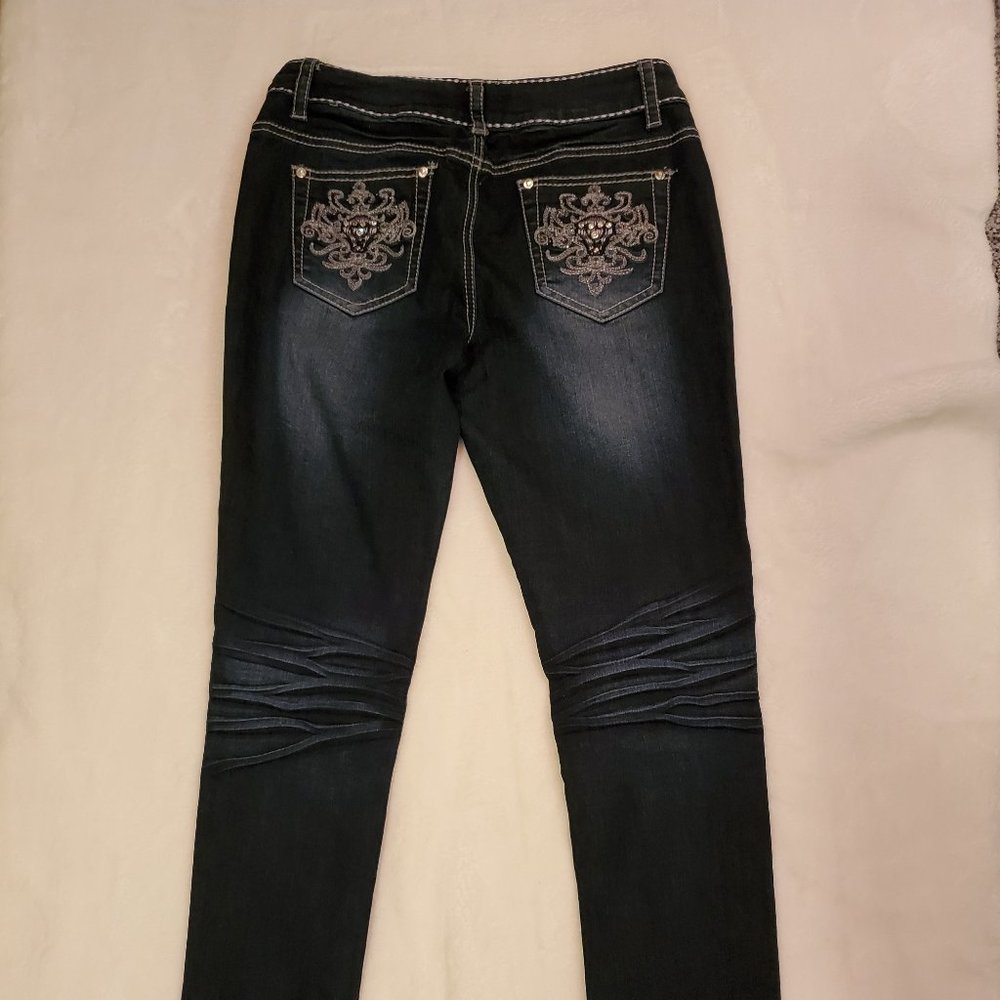 2B Bebe embellished pockets skinny jeans